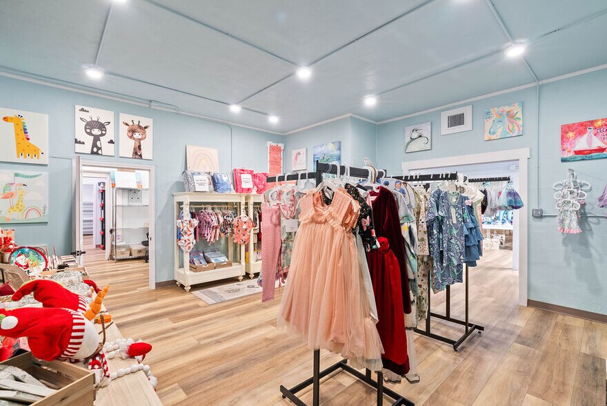 More Photos Of 1700 Highway 35 N, Rockport Storefront Retail Office For Sale