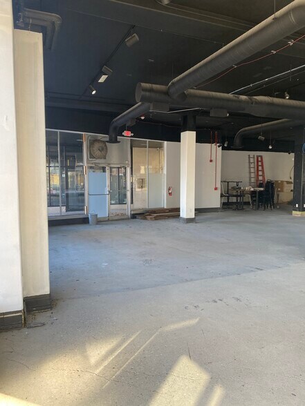 More Photos Of 319 N Wayne St, Piqua Loft Creative Space For Lease