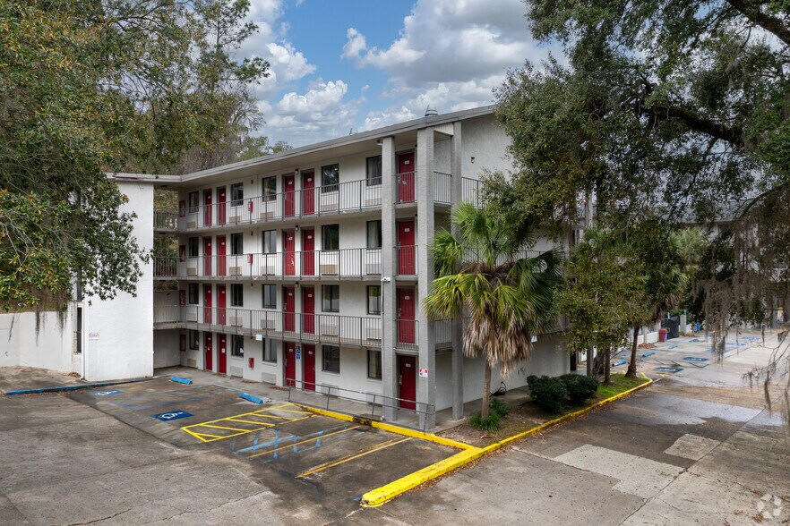 More Photos Of 2738 N Monroe St, Tallahassee Hotel For Sale