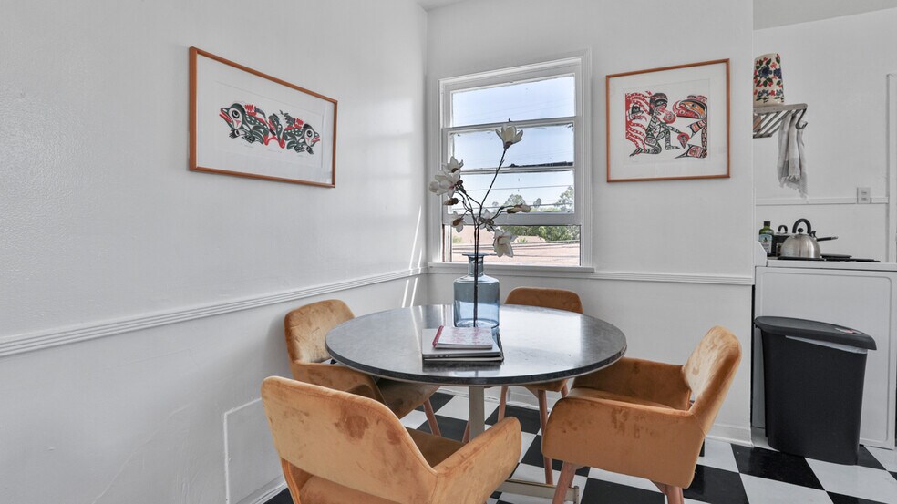 More Photos Of 610 N Spaulding Ave, Los Angeles Apartments For Sale