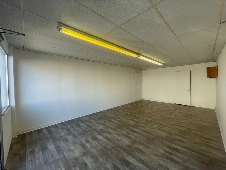 More Photos Of 1538-1542 Main St, Ramseur Storefront Retail Office For Lease