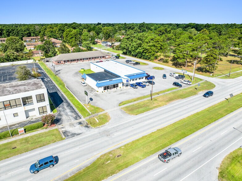 More Photos Of 1202 E Main St, Havelock Office For Sale