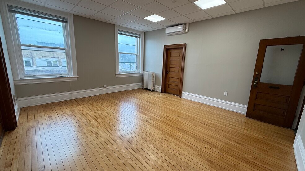 More Photos Of 242-248 W Broad St, Quakertown Office For Sale
