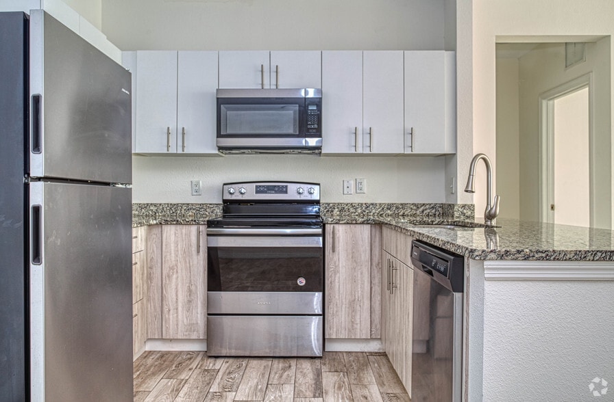 More Photos Of 2121 McCoy Rd, Orlando Apartments For Sale