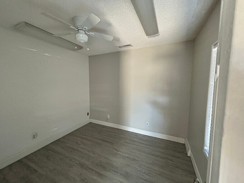 More Photos Of 3115 N Robert Rd, Prescott Valley Flex For Lease