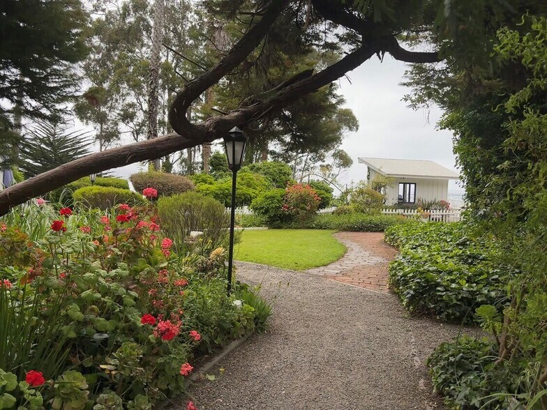 More Photos Of 620 El Salto Dr, Capitola Hospitality For Sale