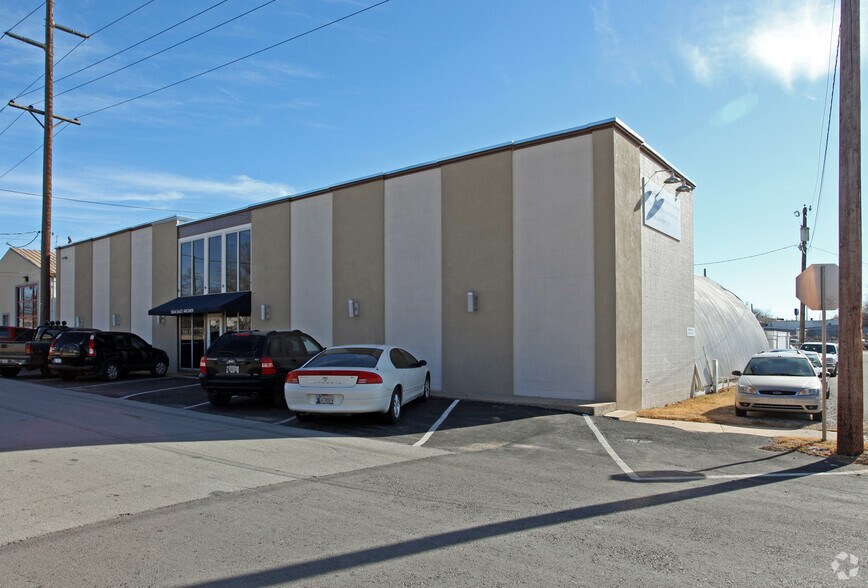 More Photos Of 5004 E Archer St, Tulsa Warehouse For Sale