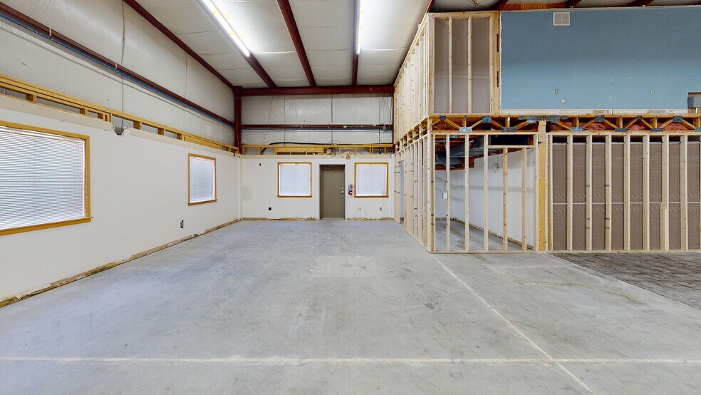 More Photos Of 2859-2867 W Jolly Rd, Okemos Service For Lease