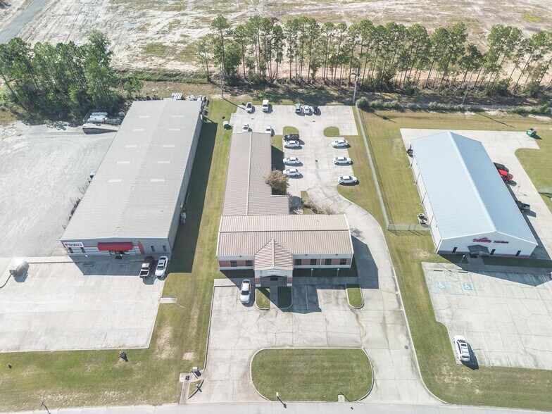 More Photos Of 10281 Corporate Dr, Gulfport Office For Sale