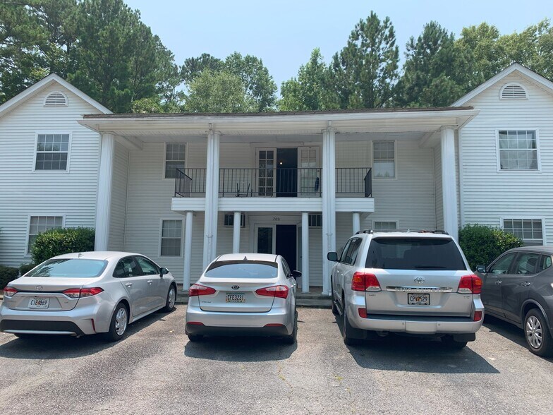 More Photos Of 170 Westwood Dr, Thomson Apartments For Sale