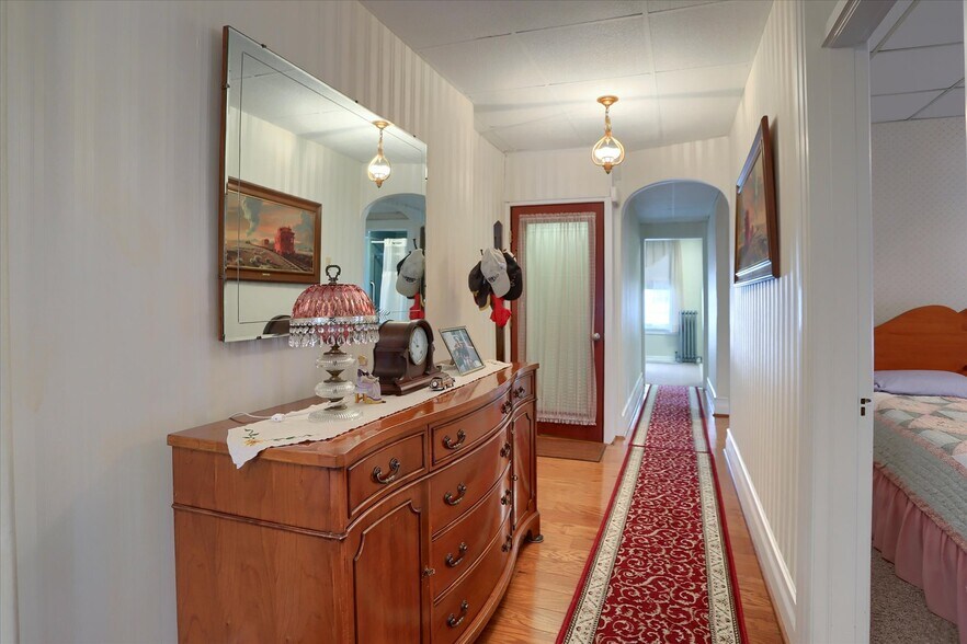 More Photos Of 3 S Market St, Shamokin Flex For Sale