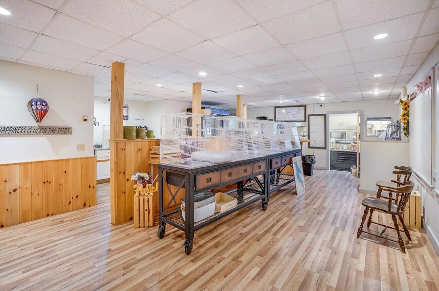 More Photos Of 11 Hobart Rd, Bristol Restaurant For Sale