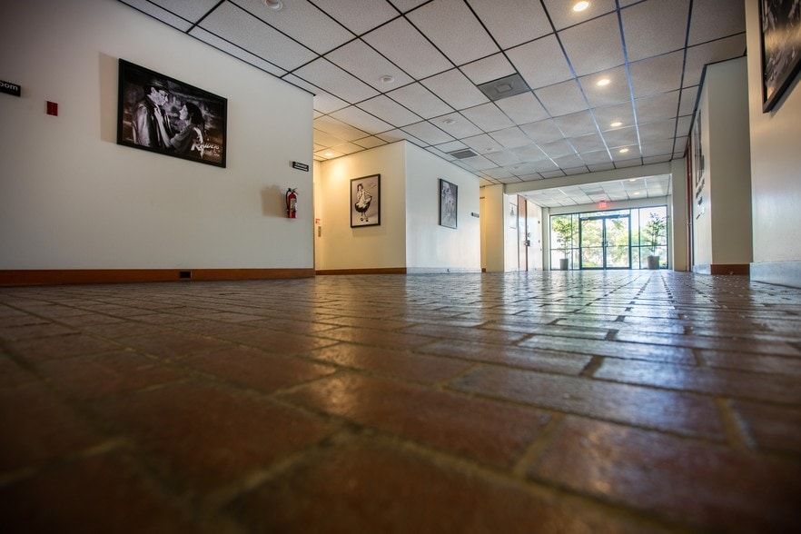 More Photos Of 375 E Central Ave, Winter Haven Office Residential For Sale