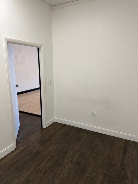 More Photos Of 4570 Lyons Rd, Coconut Creek Unknown For Lease