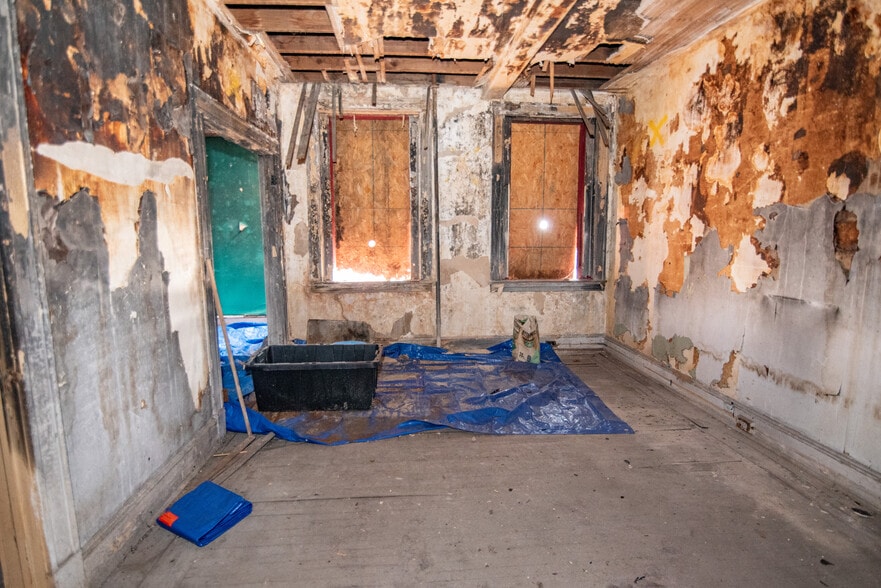 More Photos Of 3301-3317 Garrison Blvd, Baltimore General Retail For Sale