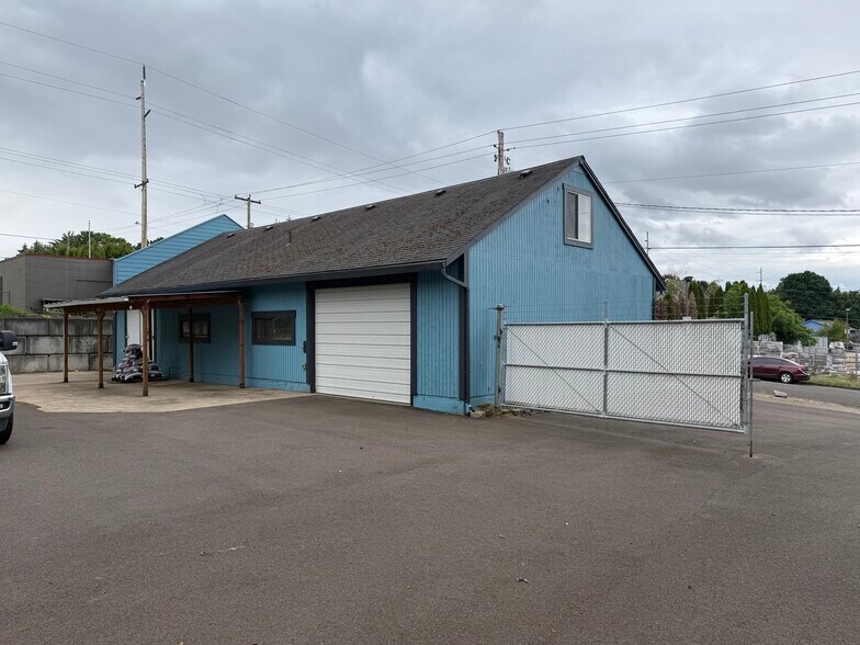 Primary Photo Of 1204 W 17th St, Vancouver Light Manufacturing For Sale