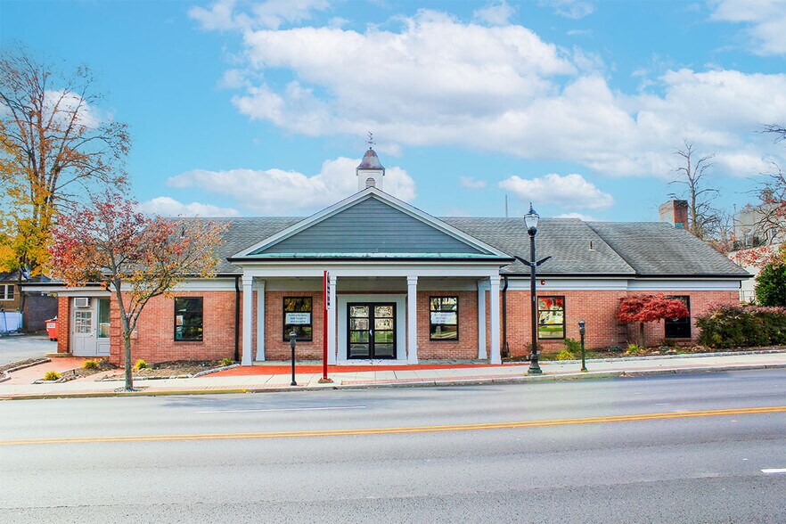 Primary Photo Of 599 Bloomfield Ave, Verona Bank For Lease