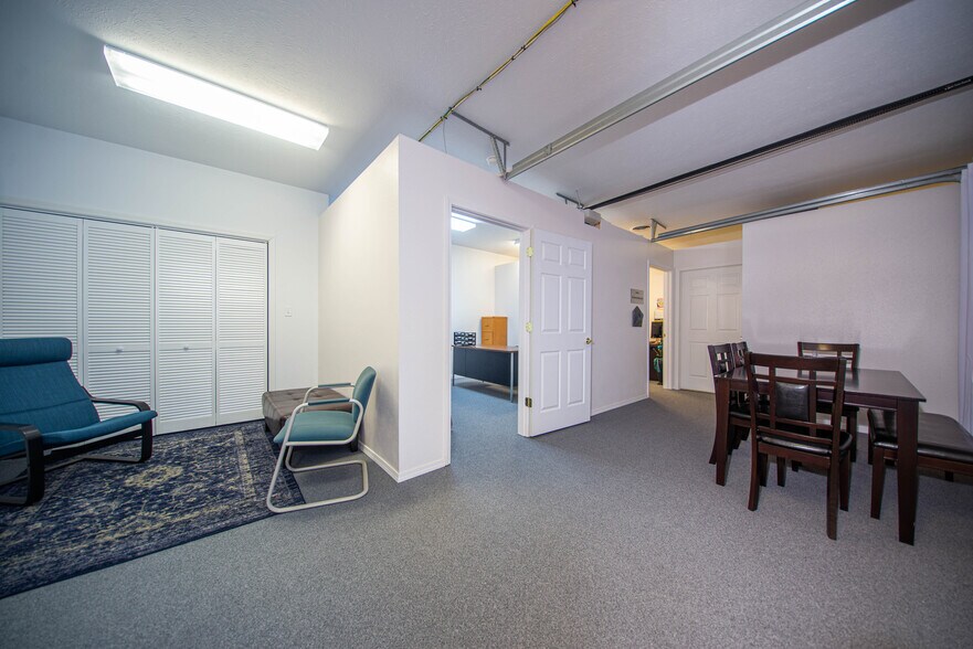 More Photos Of 2419 Broadway St, Mount Vernon Office For Sale