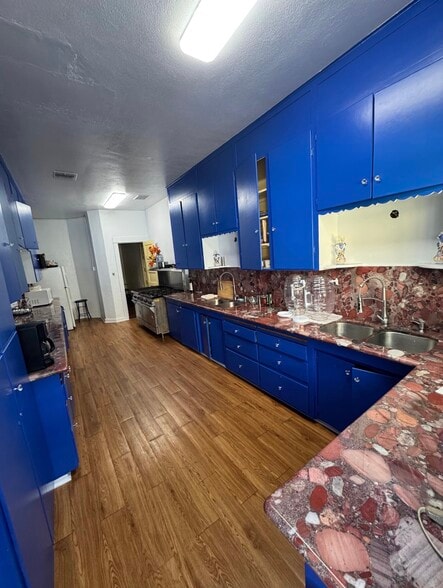 More Photos Of 1209 E Garfield Ave, Glendale Schools For Lease