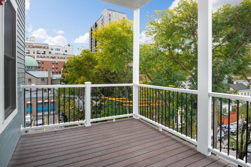 More Photos Of 24 Magazine St, Cambridge Apartments For Sale