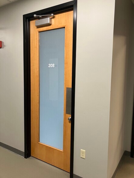 More Photos Of 1330 Win Hentschel Blvd, West Lafayette Office For Lease