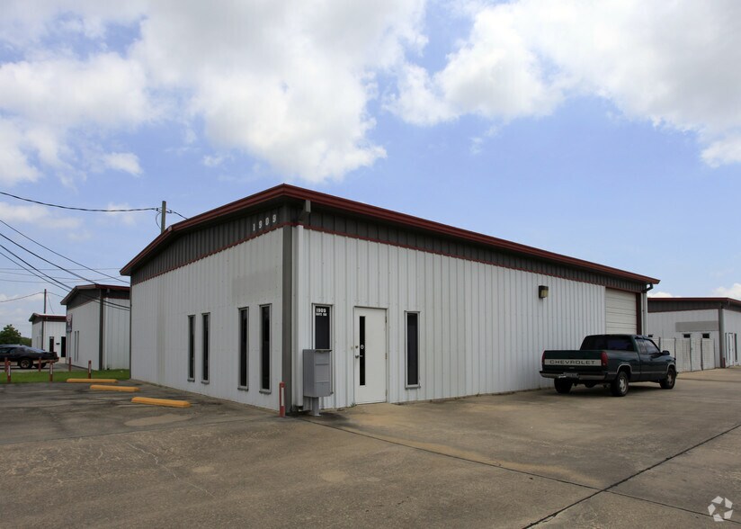 Primary Photo Of 1909 Lawrence Rd, Kemah Warehouse For Lease