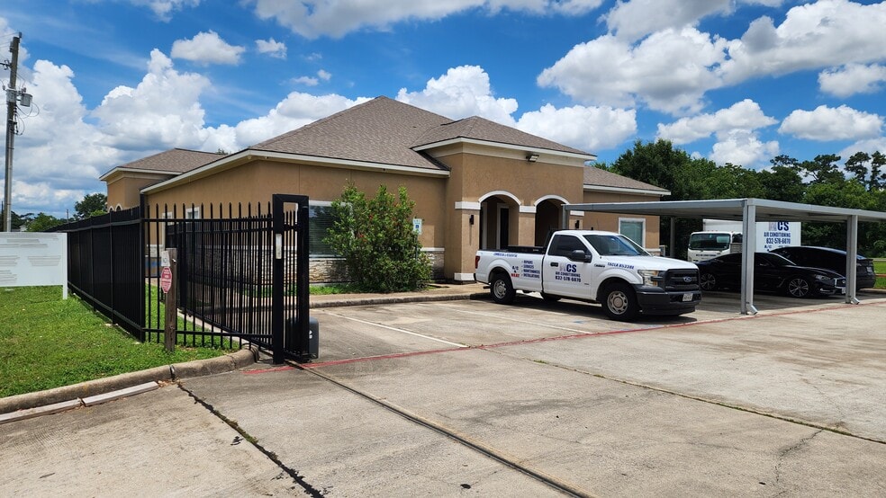 More Photos Of 17434 Red Oak Dr, Houston Medical For Lease