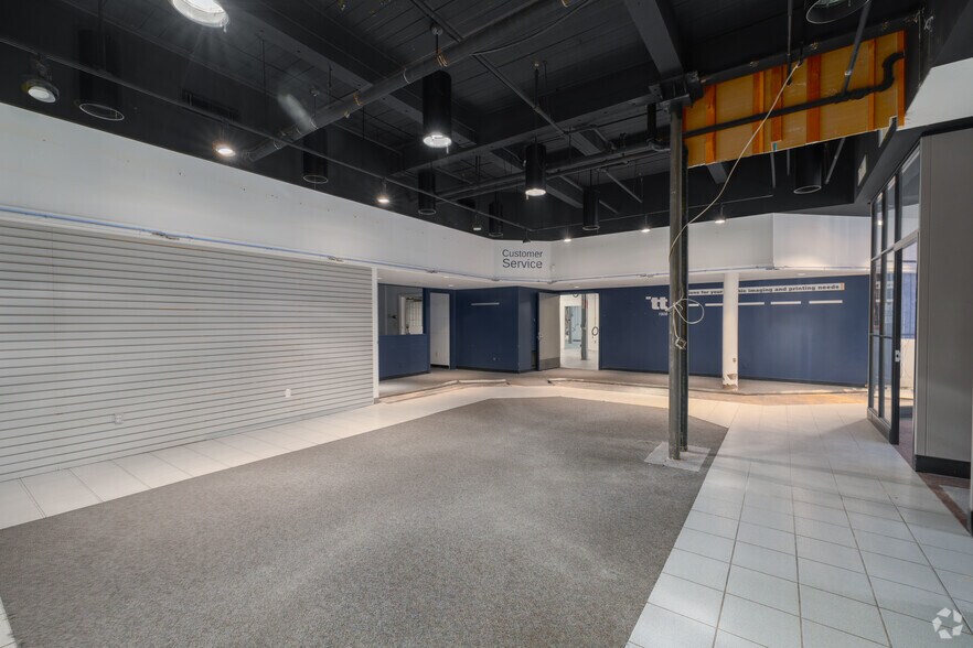 More Photos Of 650 Franklin Ave, Hartford Manufacturing For Sale