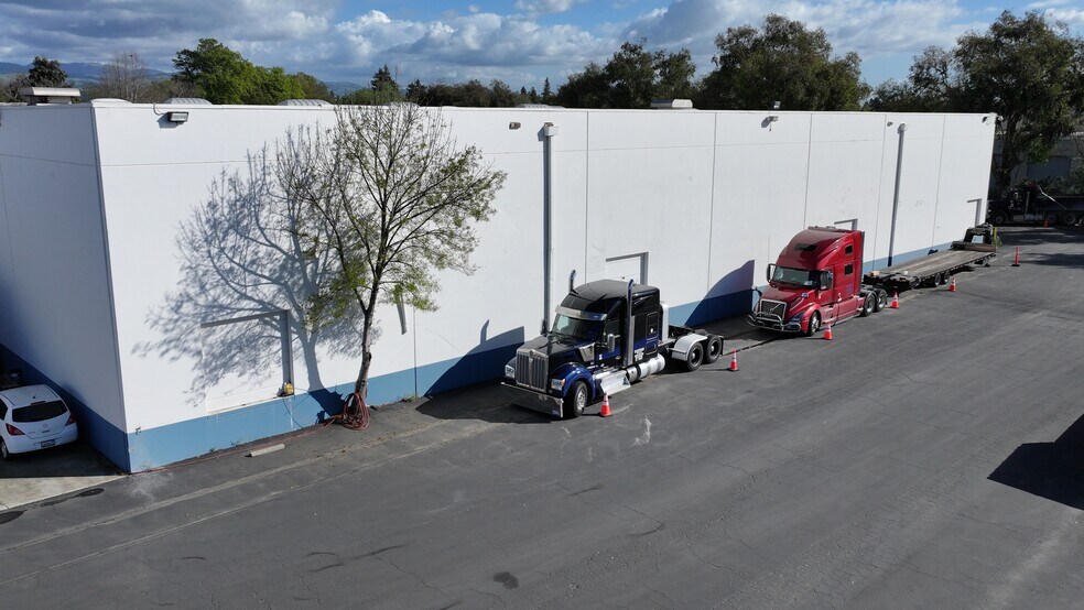More Photos Of 2071 Ringwood Ave, San Jose Distribution For Lease