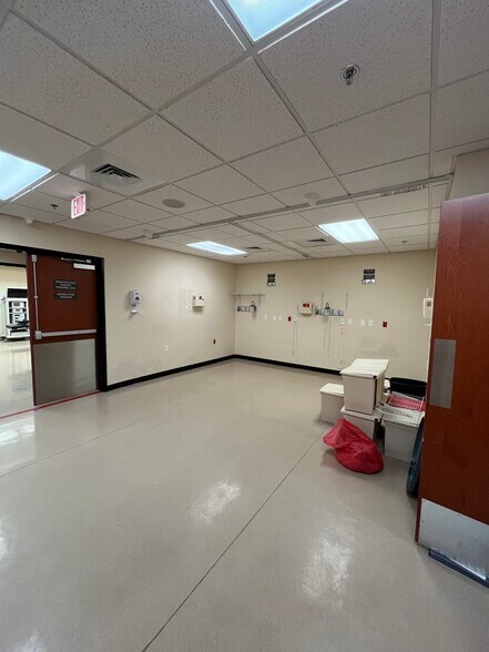 More Photos Of 2851 S Avenue B, Yuma Medical For Lease