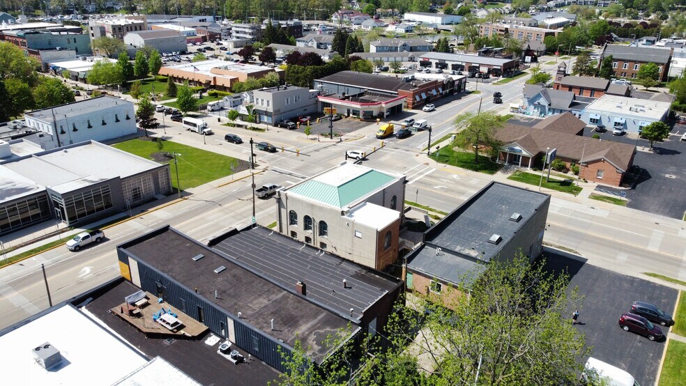 More Photos Of 311 Broadway St, South Haven Freestanding For Sale