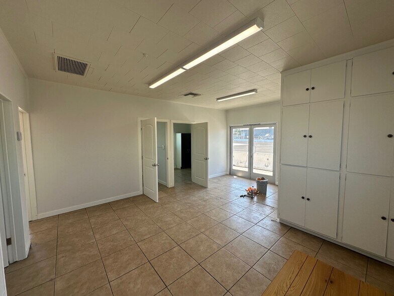 More Photos Of 2920 Ross St, Vernon Land For Lease