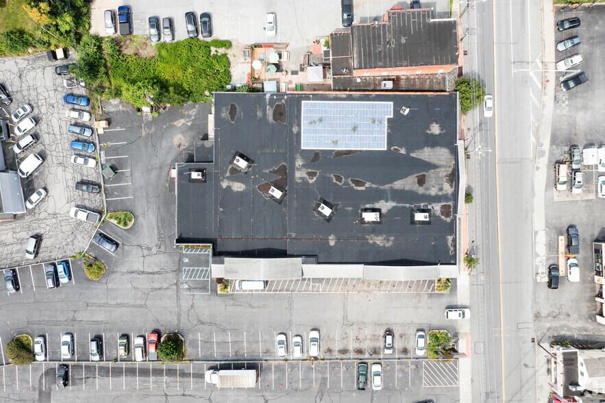 More Photos Of 800 Main St, Poughkeepsie Freestanding For Lease