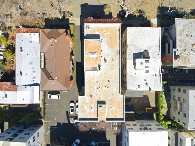 More Photos Of 2466 Virginia St, Berkeley Dormitory For Sale