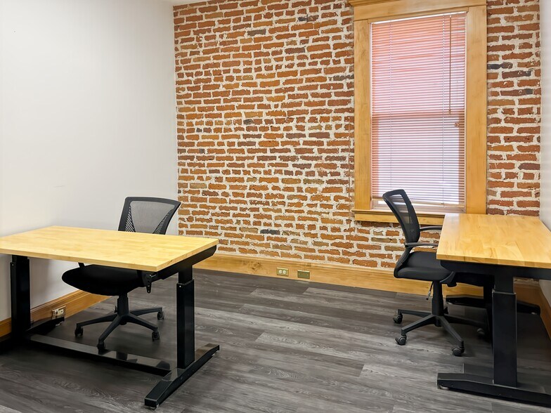 More Photos Of 2020 Eye St, Bakersfield Coworking Space