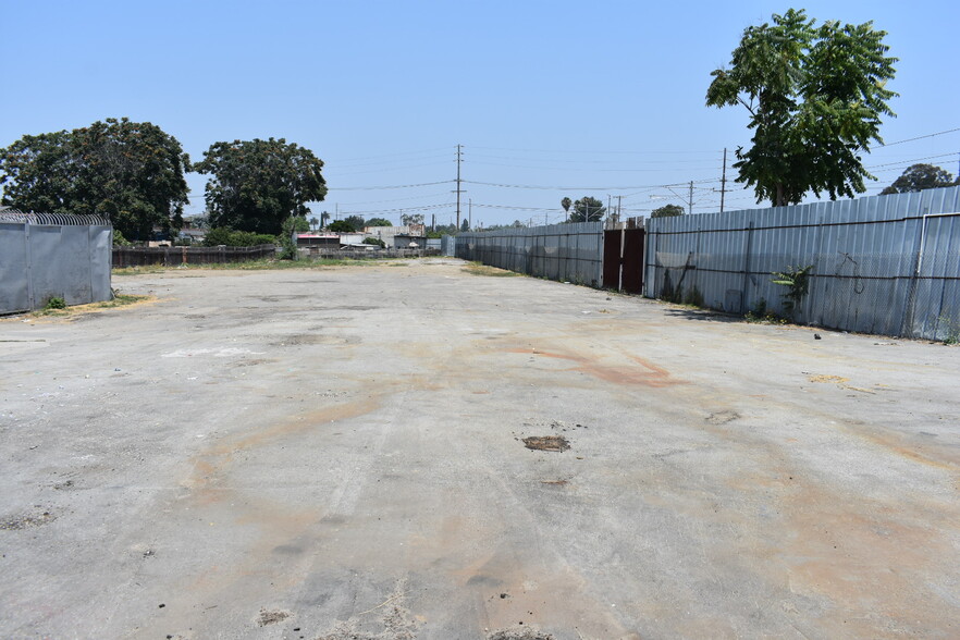 More Photos Of 1693-1699 E 109th St, Los Angeles Land For Sale