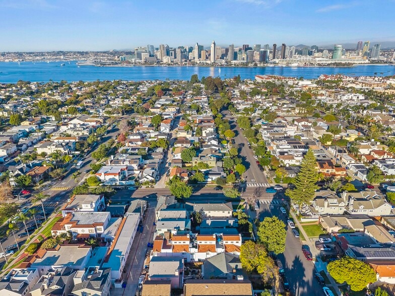 More Photos Of 406 E Ave, Coronado Multifamily For Sale