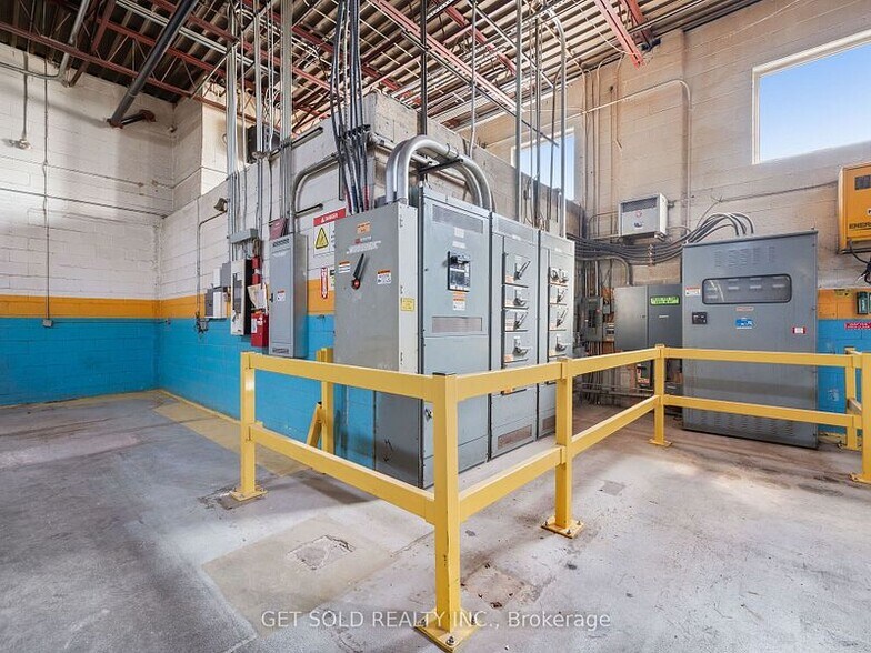 More Photos Of 650-652 Fenmar Dr, Toronto Industrial For Sale