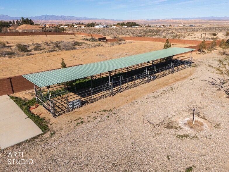 More Photos Of 3767 S Scenic Blvd, Littlefield Flex For Sale