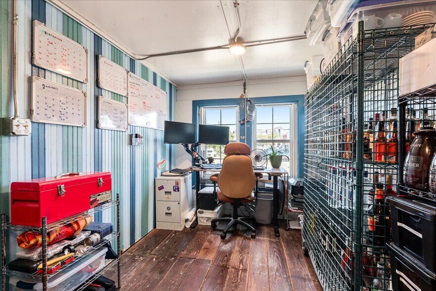 More Photos Of 217 W Hopkins St, San Marcos Restaurant For Sale