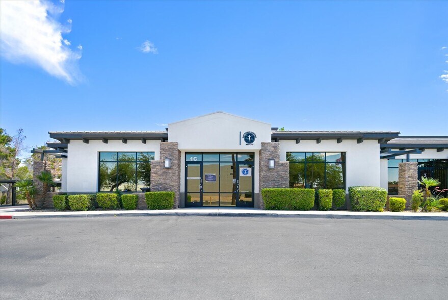 More Photos Of 2610-2620 S Jones Blvd, Las Vegas Medical For Sale