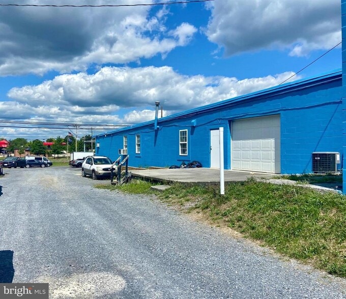 More Photos Of 1694 Berryville Pike, Winchester Freestanding For Sale