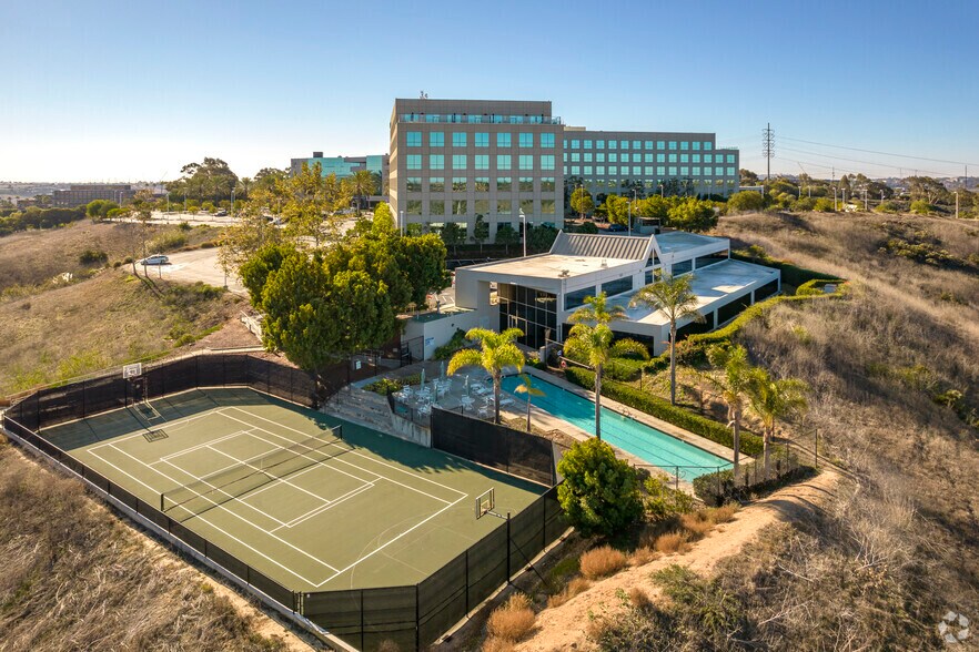 More Photos Of 10188 Telesis Ct, San Diego Unknown For Lease