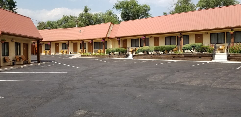More Photos Of 3518 W Colorado Ave, Colorado Springs Hotel For Sale
