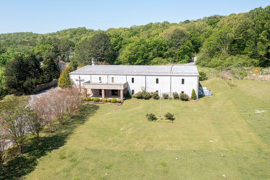 More Photos Of 419 Phillipians Blvd, Pelham Specialty For Sale