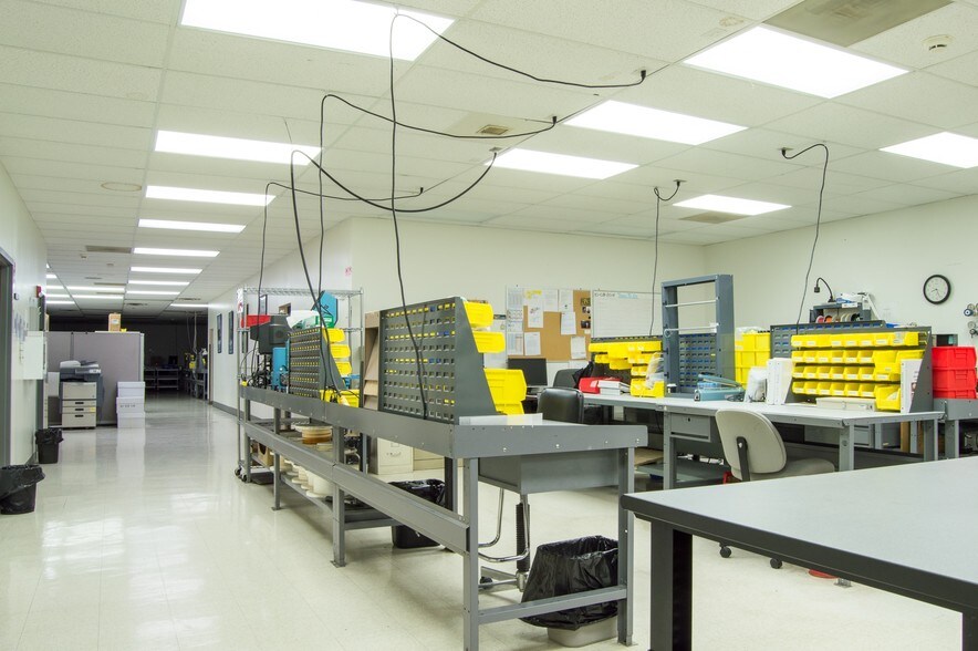 More Photos Of 14306 Industrial Rd, Omaha Light Manufacturing For Sale