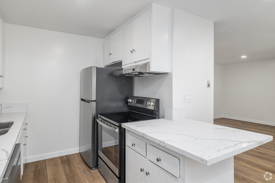 More Photos Of 1150 Tennyson St, Manhattan Beach Apartments For Sale