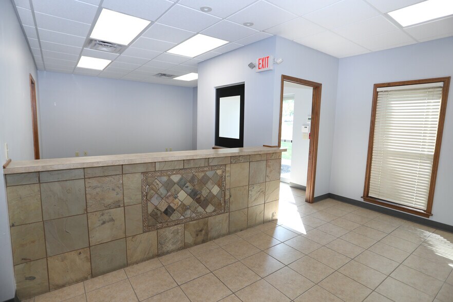 More Photos Of 2902 Foltz Dr, Edgewood Medical For Sale