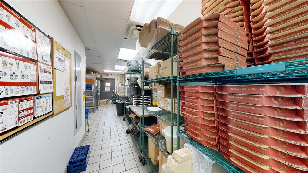 More Photos Of 113 Bo Bo Dr, Crystal Springs Freestanding For Lease