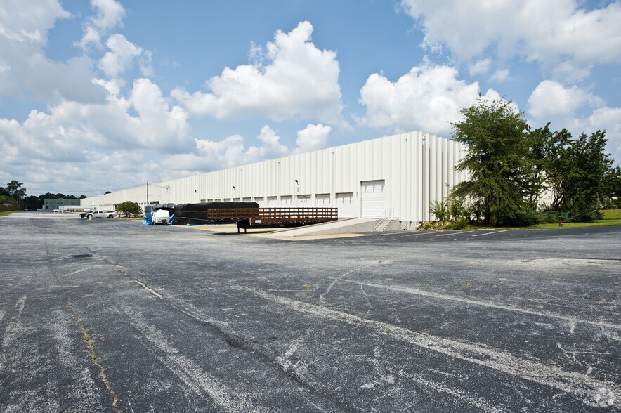 More Photos Of 4099 Old Dixie Hwy, Hapeville Warehouse For Lease